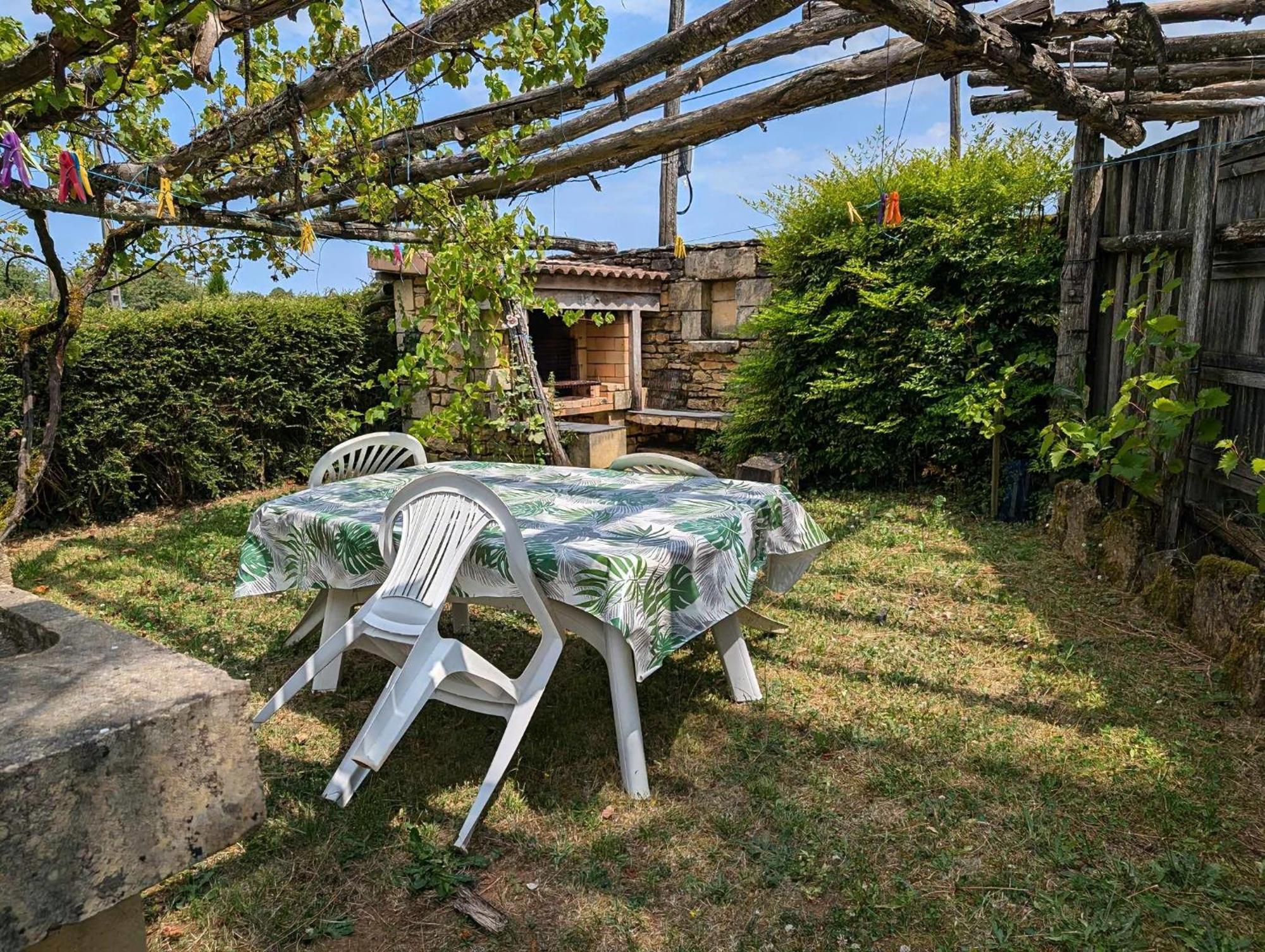 La Bougie Perlee 1 Villa Saint-Crépin-et-Carlucet Екстериор снимка